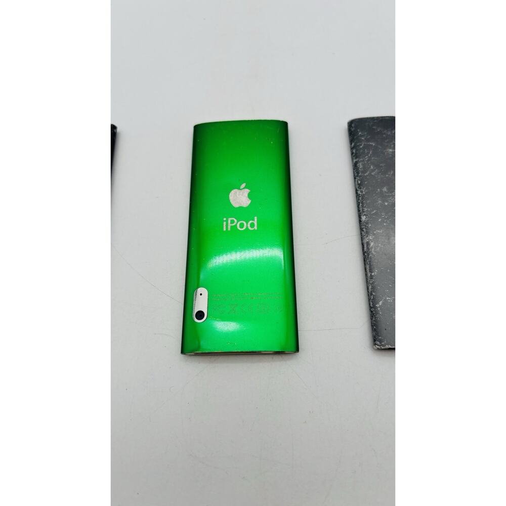 2 Apple iPod Nano 5th Gen A1320 And One 4th Gen A1285 All For Parts And Repair - Picture 7 of 16